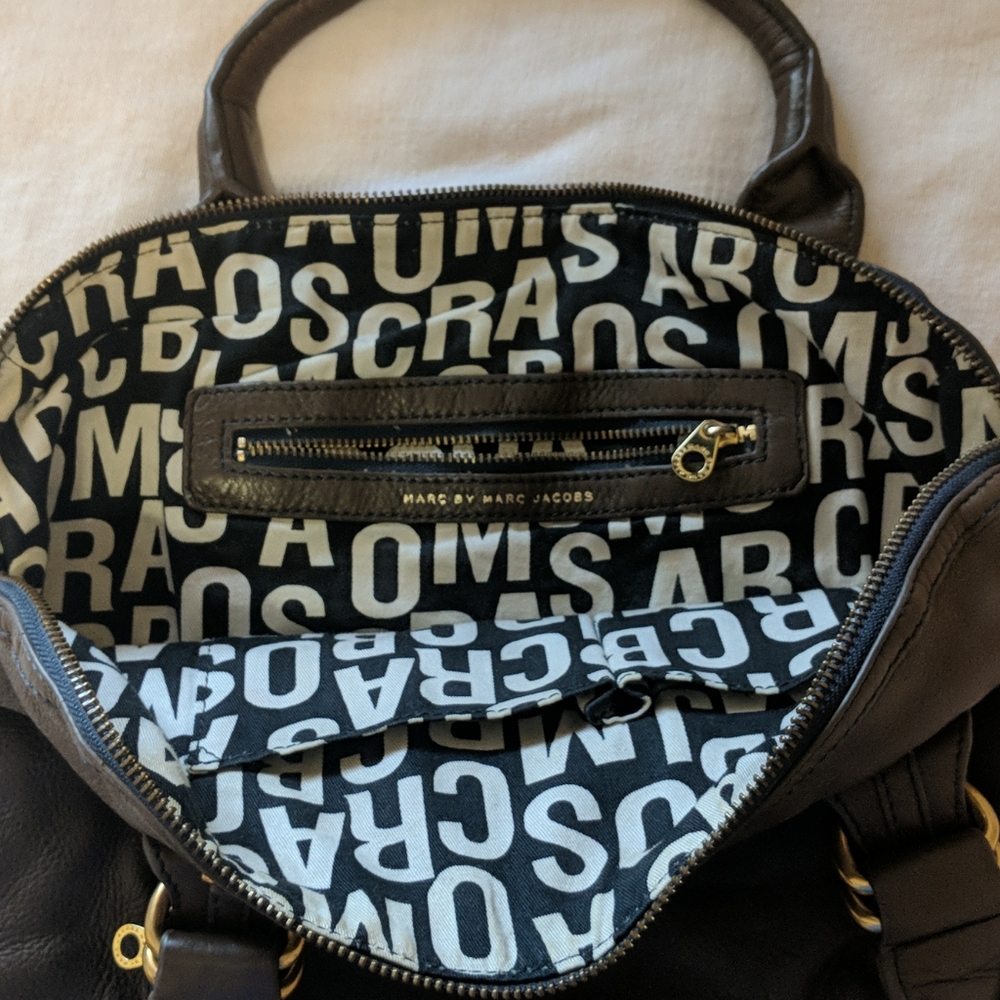 Marc By Marc Jacobs Black Shoulder Bag - Picture 3 of 6